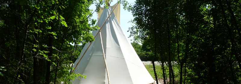 Hébergement insolite en tipis en Charente