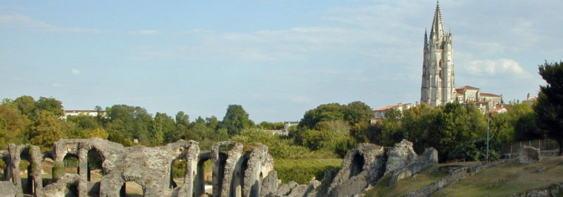 Hébergement insolite en tipis en Charente